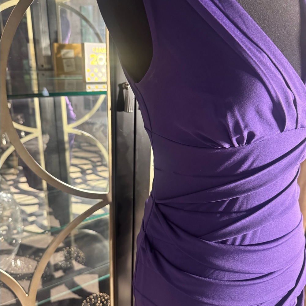Purple V-Neck Ruched Sheath Cocktail Dress - Picture 5 of 10